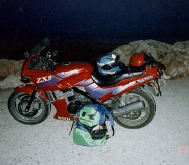 b1.jpg (161973 bytes)